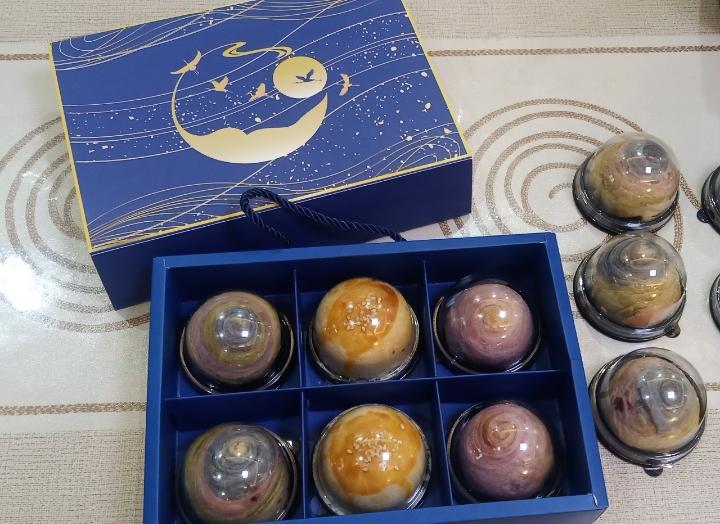 蛋黄酥~紫薯、抹茶、原味~花好月圆，中秋快乐~内附一次做六色蛋黄酥方法~