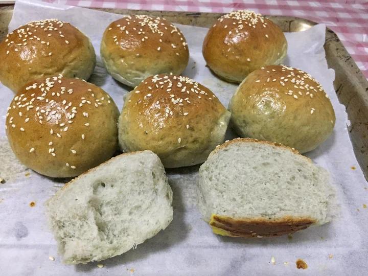 黑芝麻小圆面包