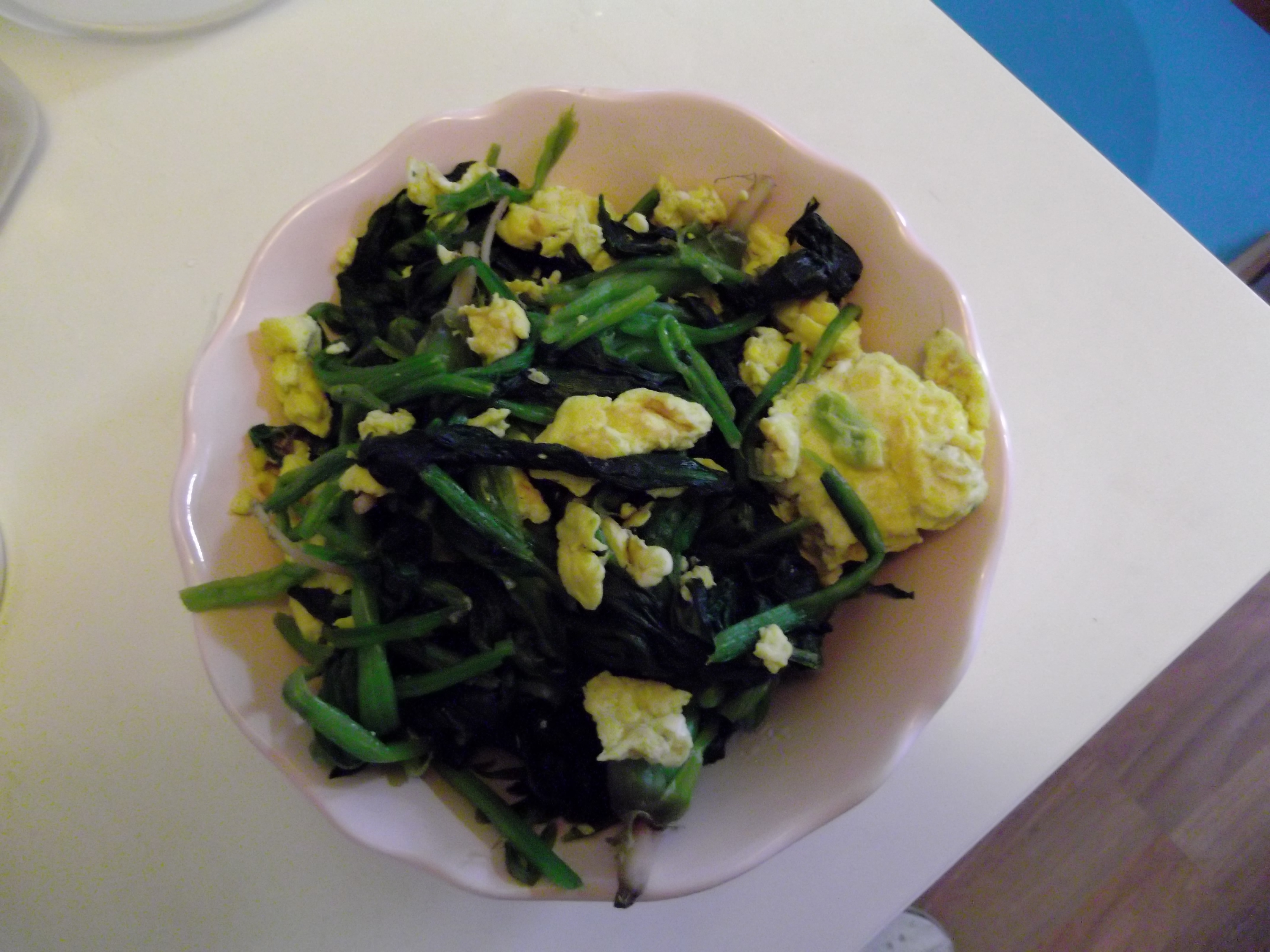 菠菜炒鸡蛋