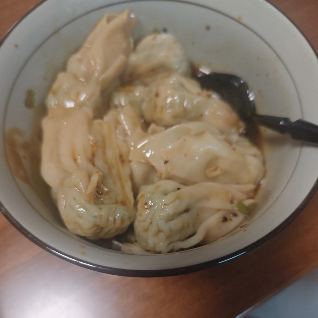 红油干拌大馄饨