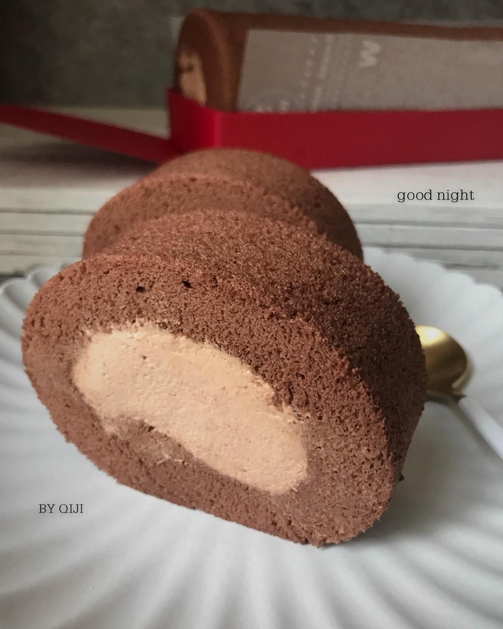 可可波点蛋糕卷