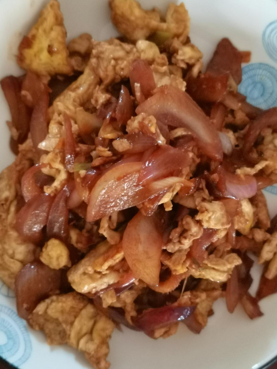 降压防癌的好食材  洋葱炒鸡蛋