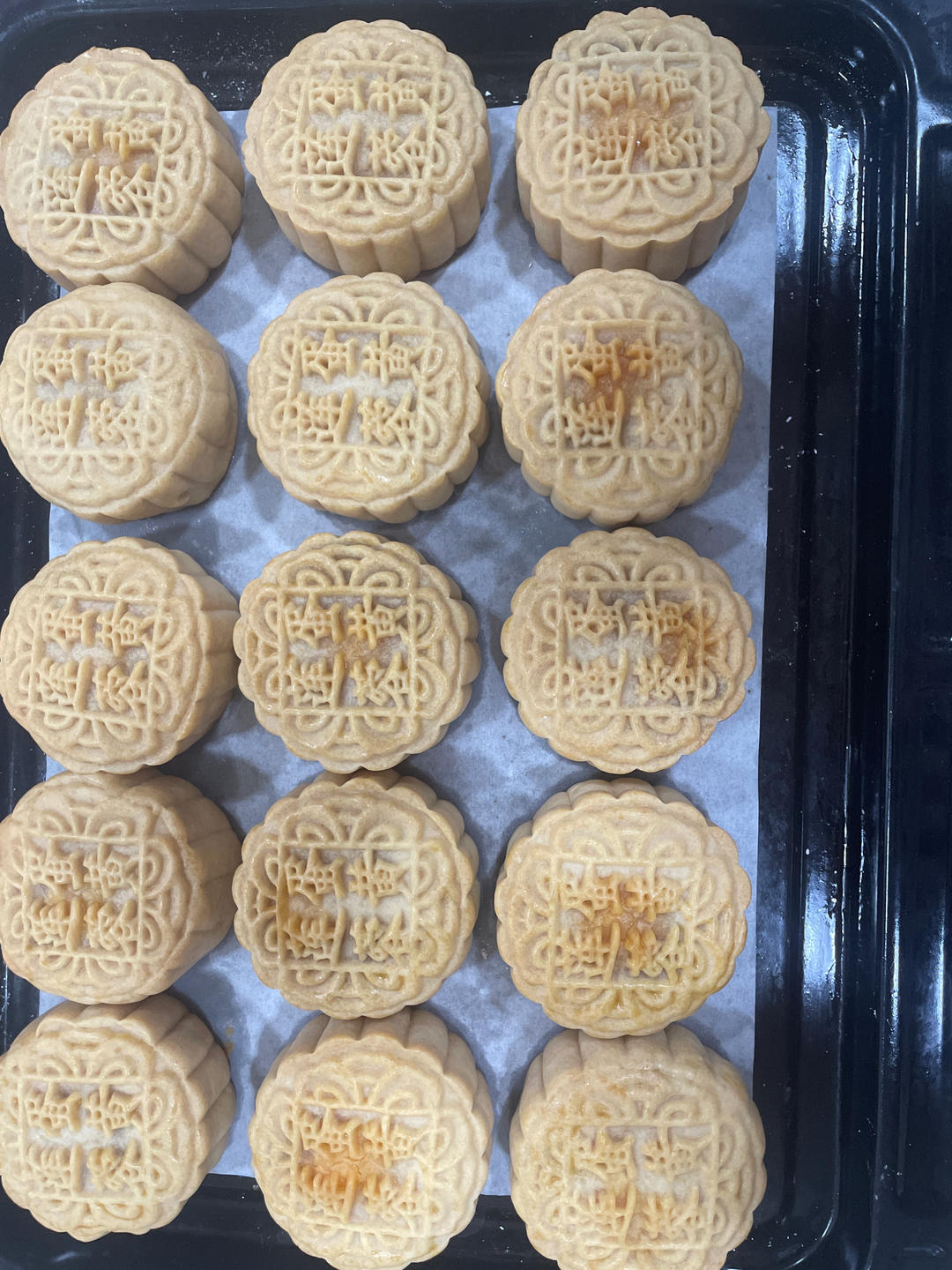 广式月饼—蛋黄莲蓉月饼