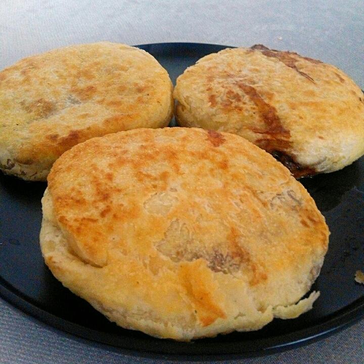 淡淡的月光s做的油酥肉火烧porkpie