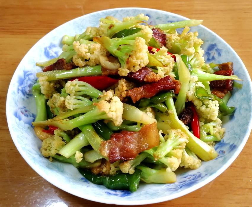 爆香的猪肉渣炒松花菜的做法步骤图 桃之灰灰 下厨房 爆香的猪肉渣炒松花菜的做法步骤图 桃之灰灰 下厨房