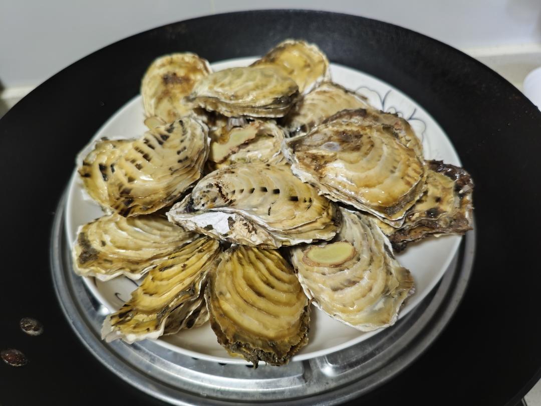 [家常菜]清蒸生蚝（汤鲜肉嫩小窍门）