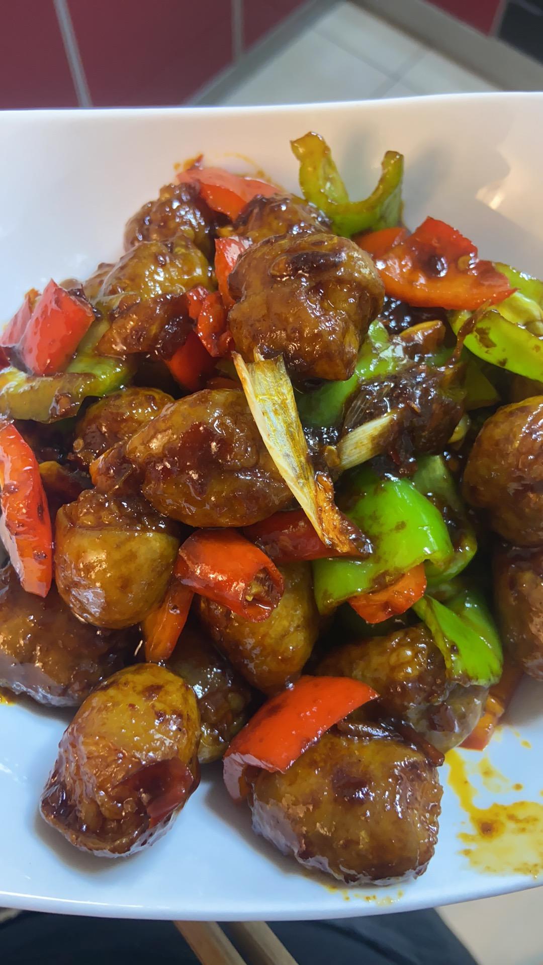 香辣过瘾的爆炒肥肠，这么做巨巨巨下饭！！