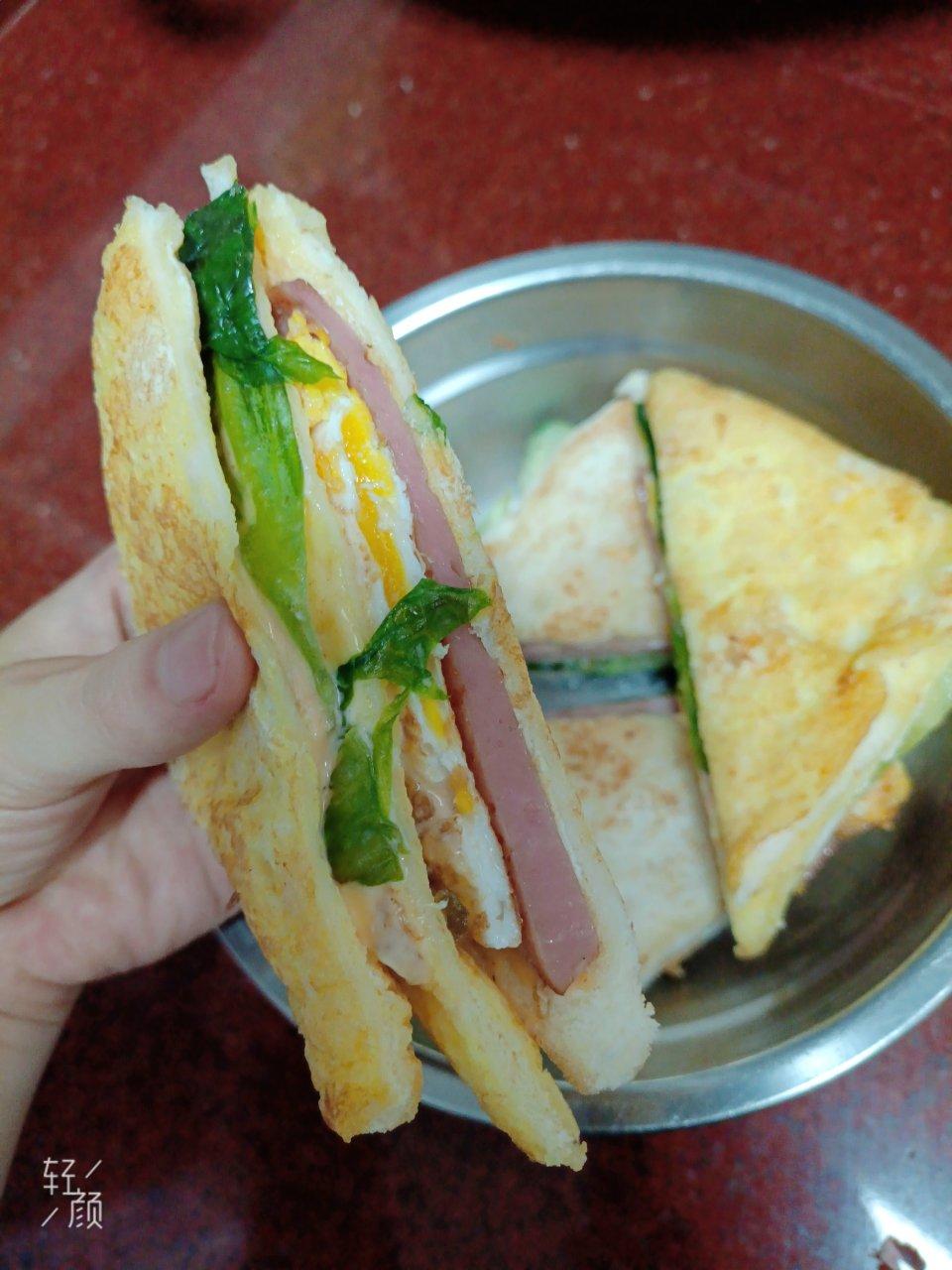 火腿芝士蛋三文治