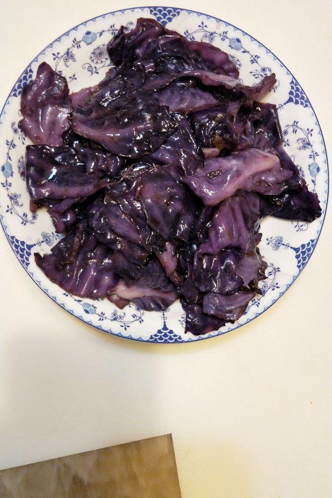 爆炒紫甘蓝
