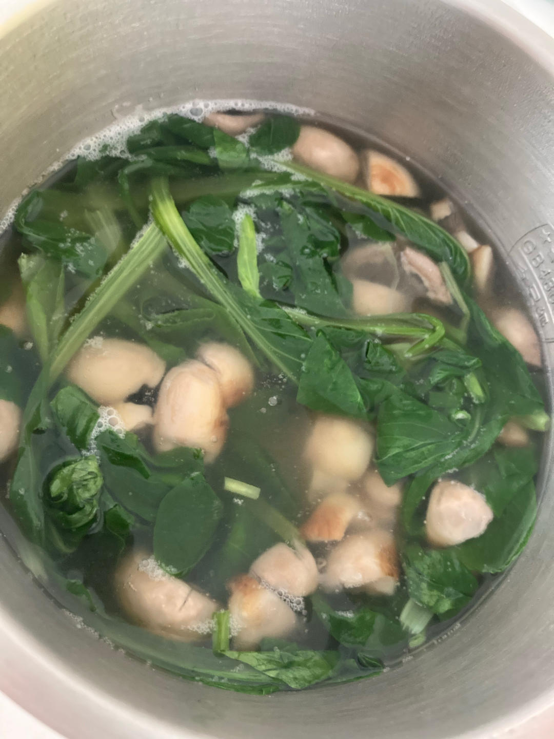 明明是素汤 却鲜得像鸡汤一样的「口蘑汤」