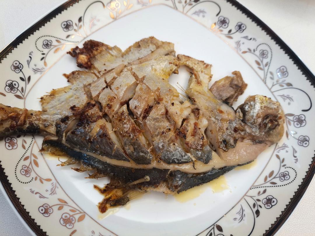 小朋友百吃不厌的香煎金鲳鱼