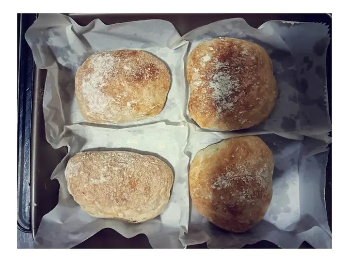 Ciabatta 恰巴塔面包 无揉 写给新手第一次接触高含水量面团的方子80%+含水量
