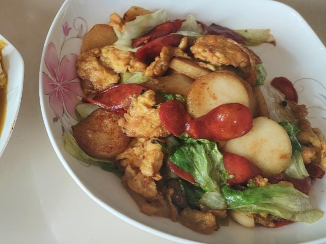 鸡蛋炒年糕                                    心里top1️⃣好吃的菜(简单快手)