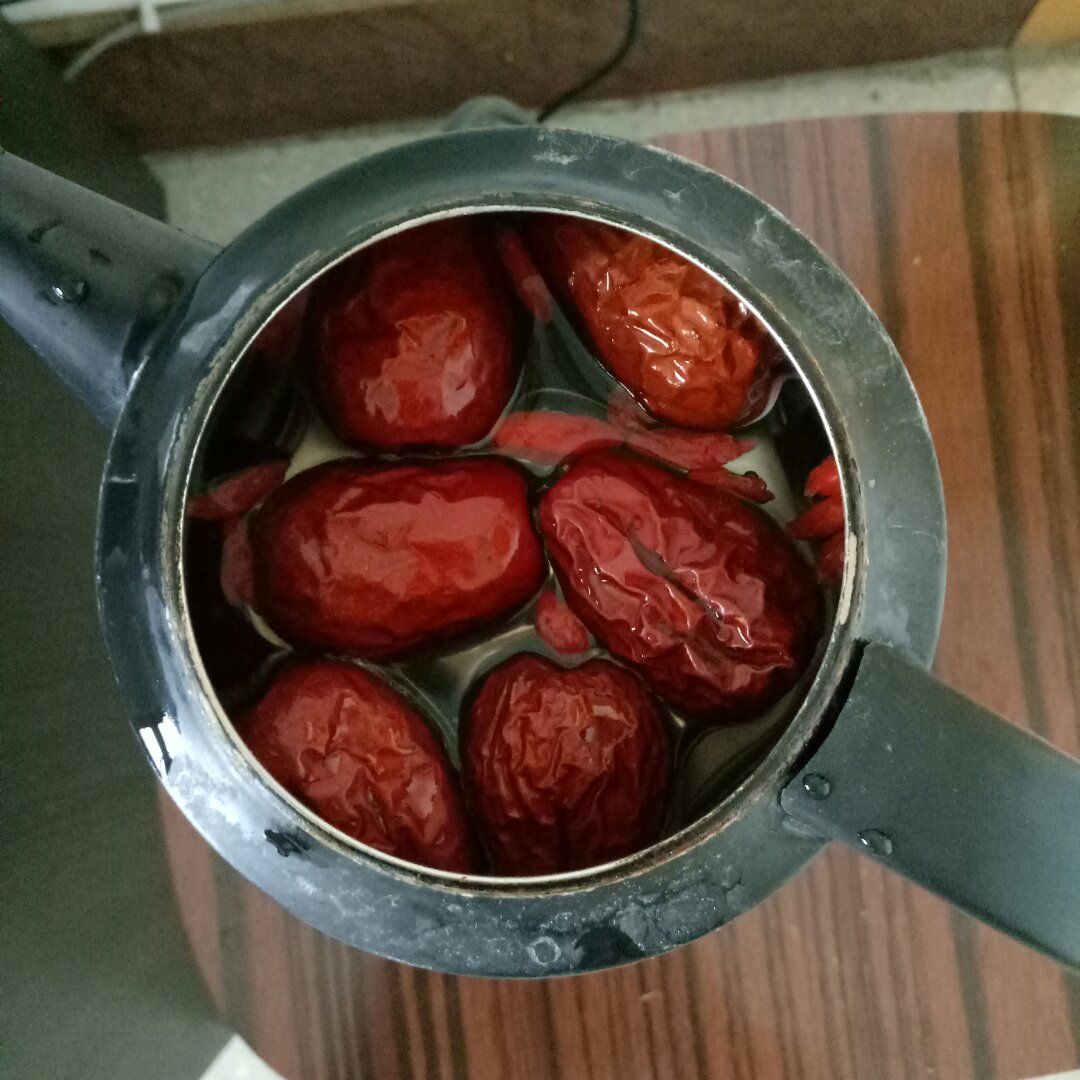 红枣枸杞茶（不会结垢的水）