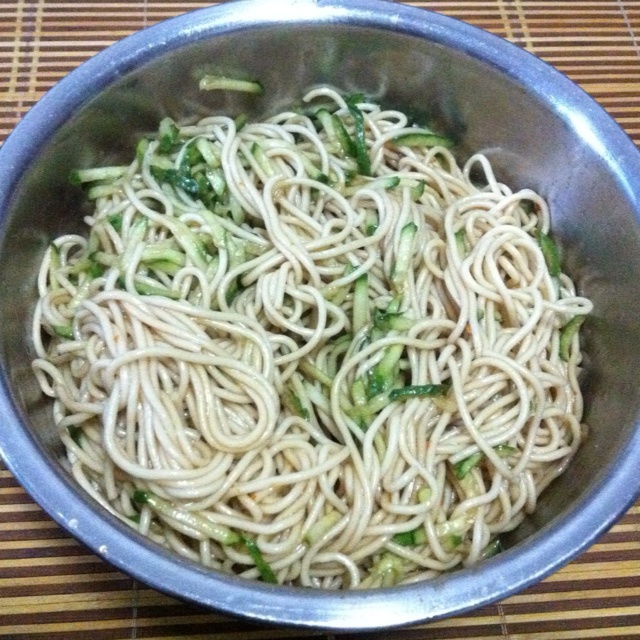 夏日快手凉拌面