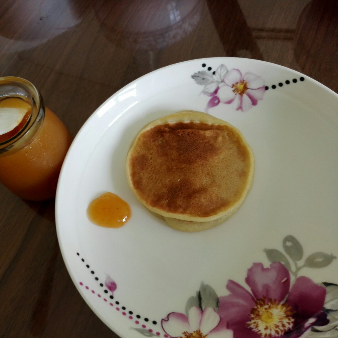 【减脂早餐】无油香蕉松饼（超简单）