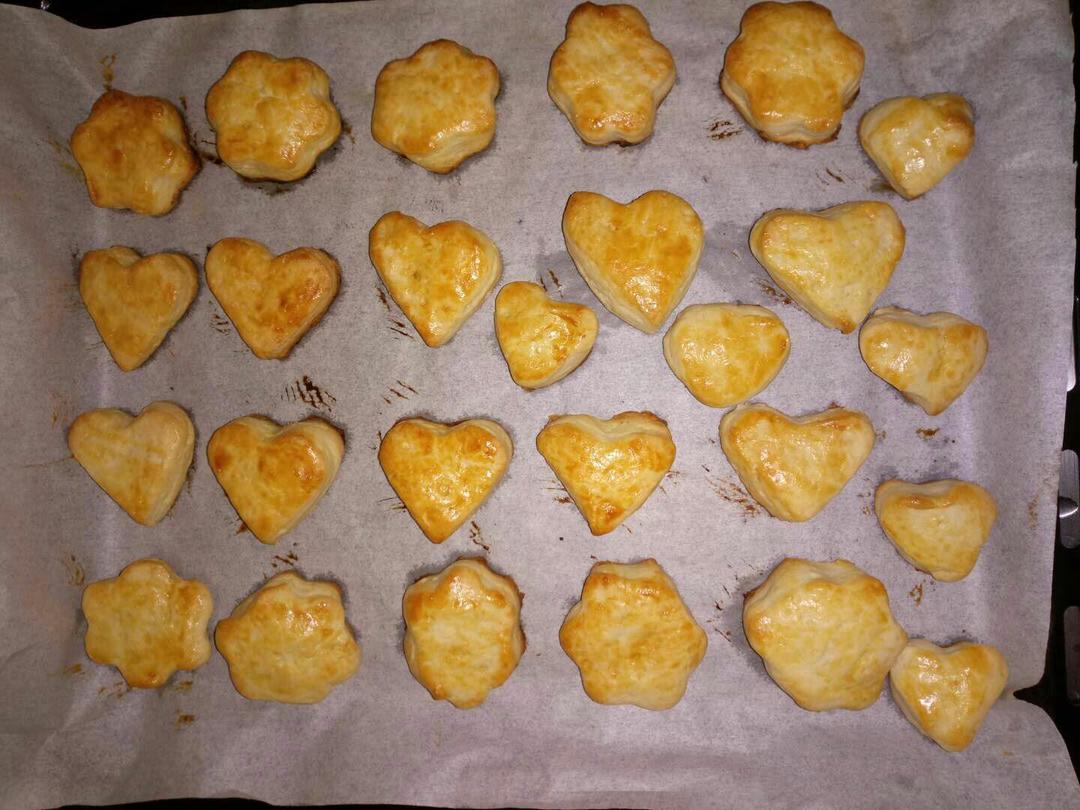 【视频】3分钟 奶油司康Scone(可能是世界上最快手的司康) 消耗淡奶油～