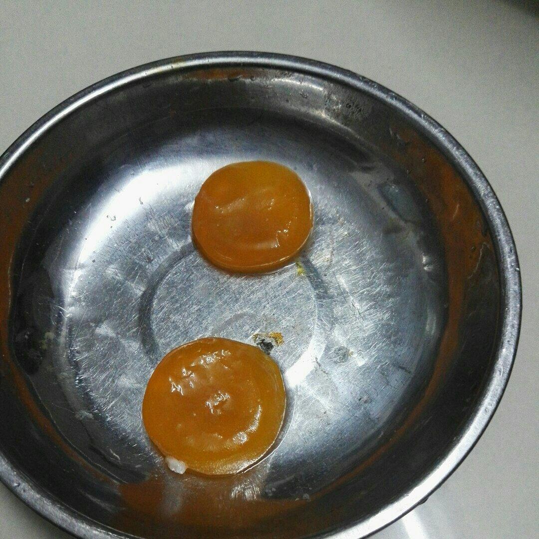 自制咸蛋黄
