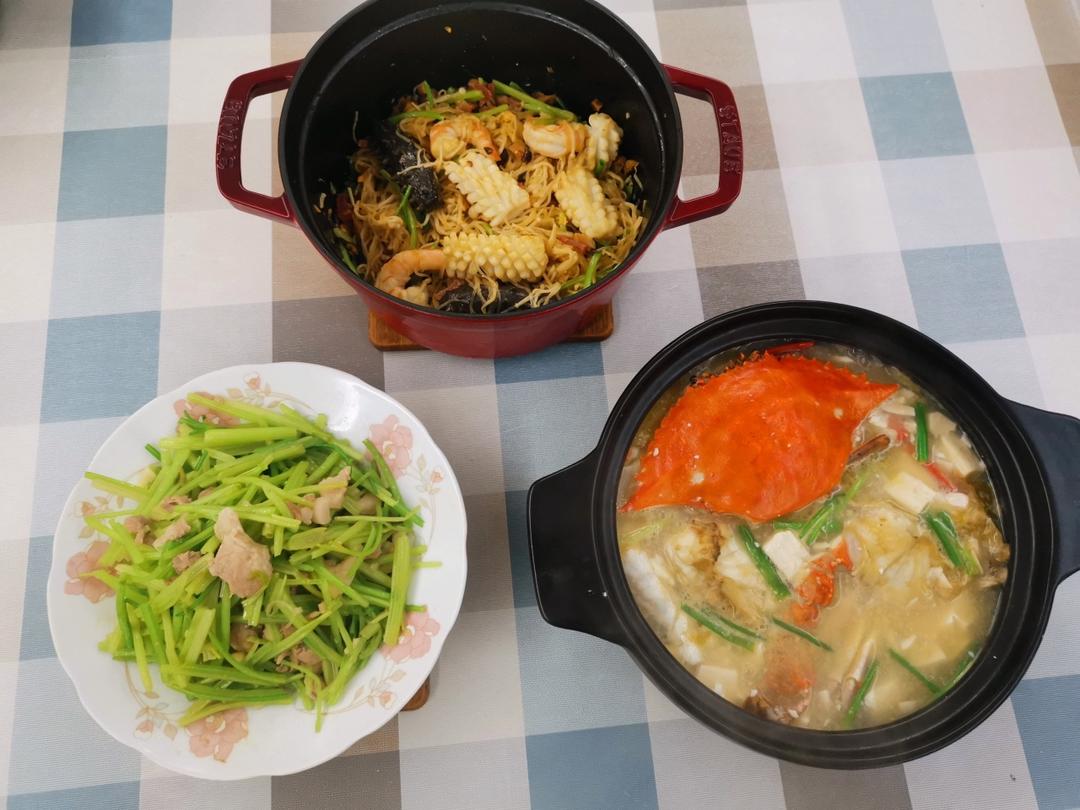 黄金海鲜干捞粉丝煲