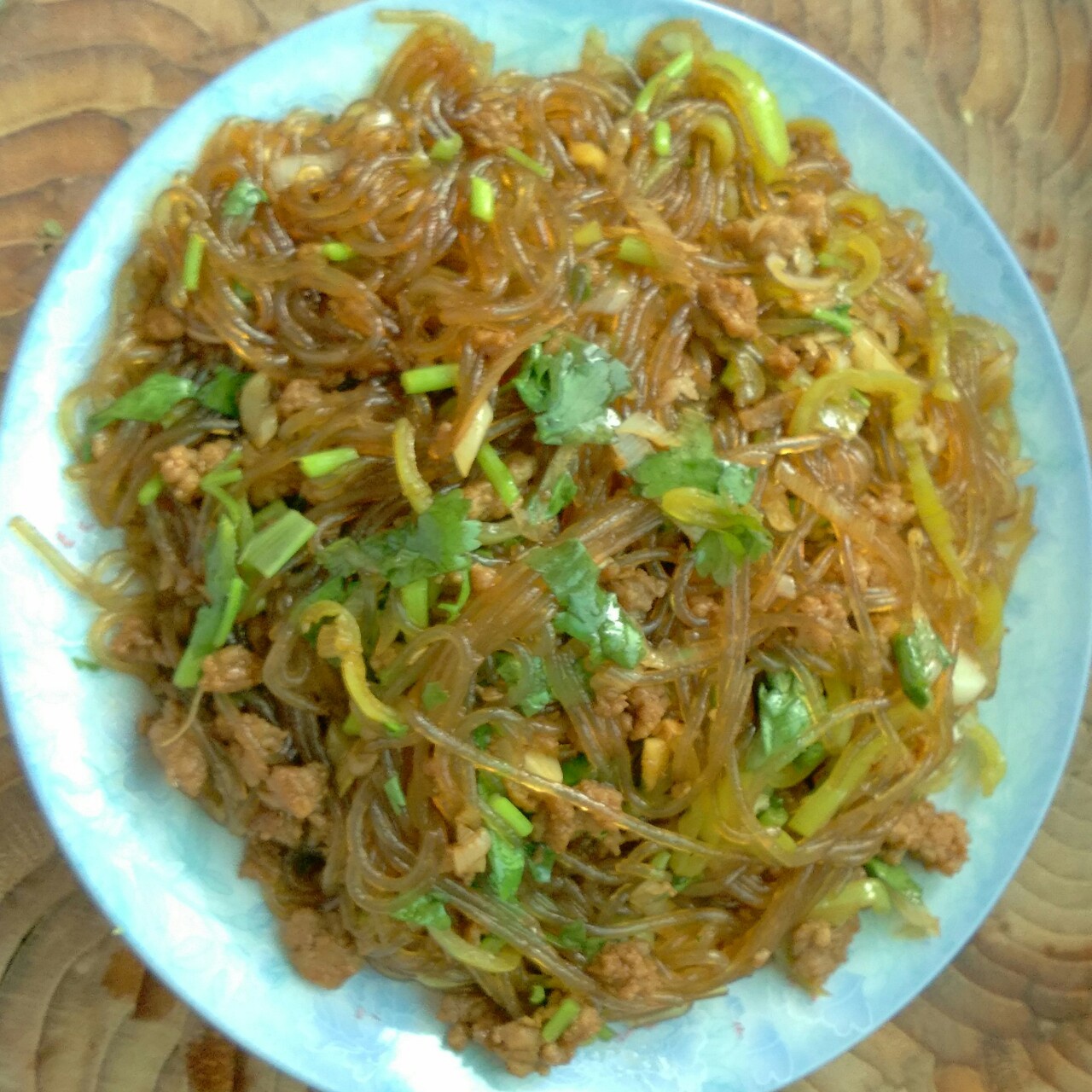蚂蚁上树