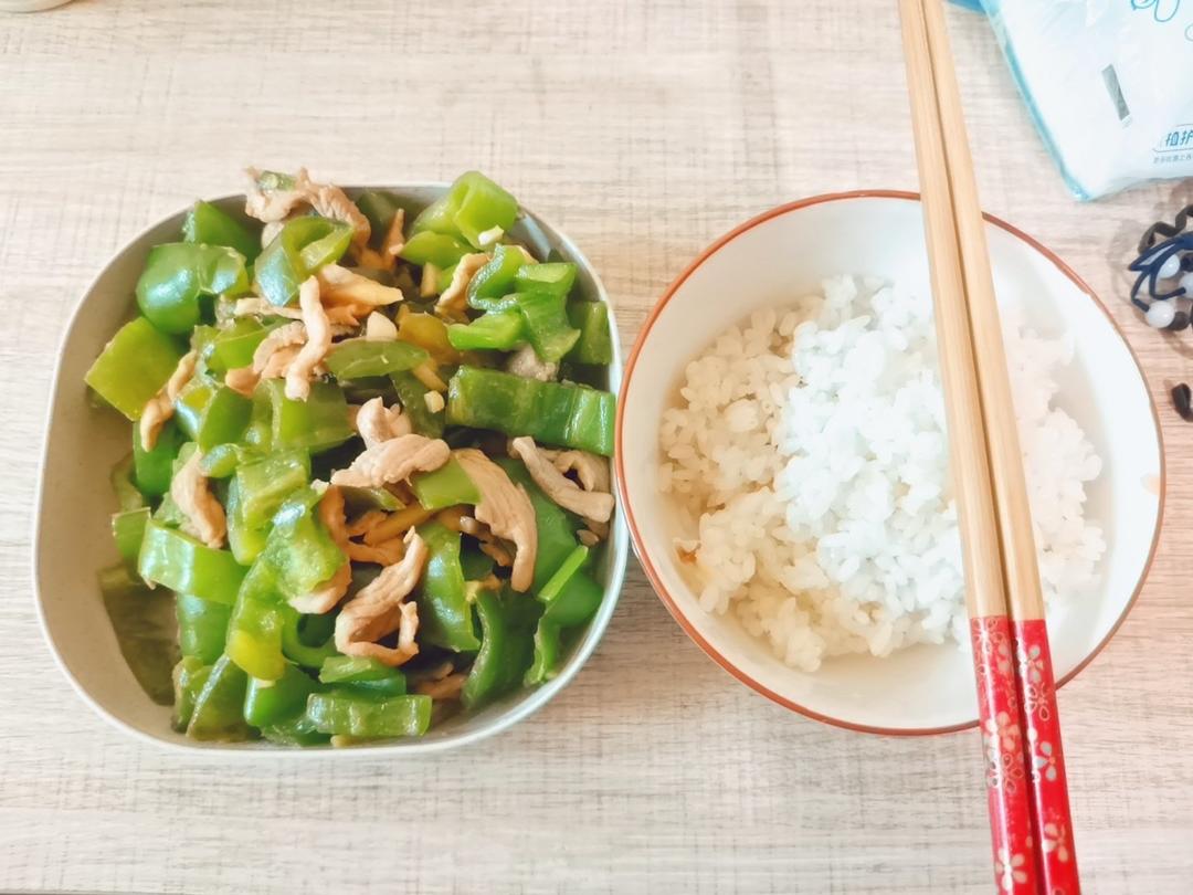 好吃到停不下来的青椒炒肉丝