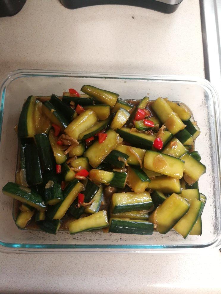 每年必吃的爽口腌黄瓜