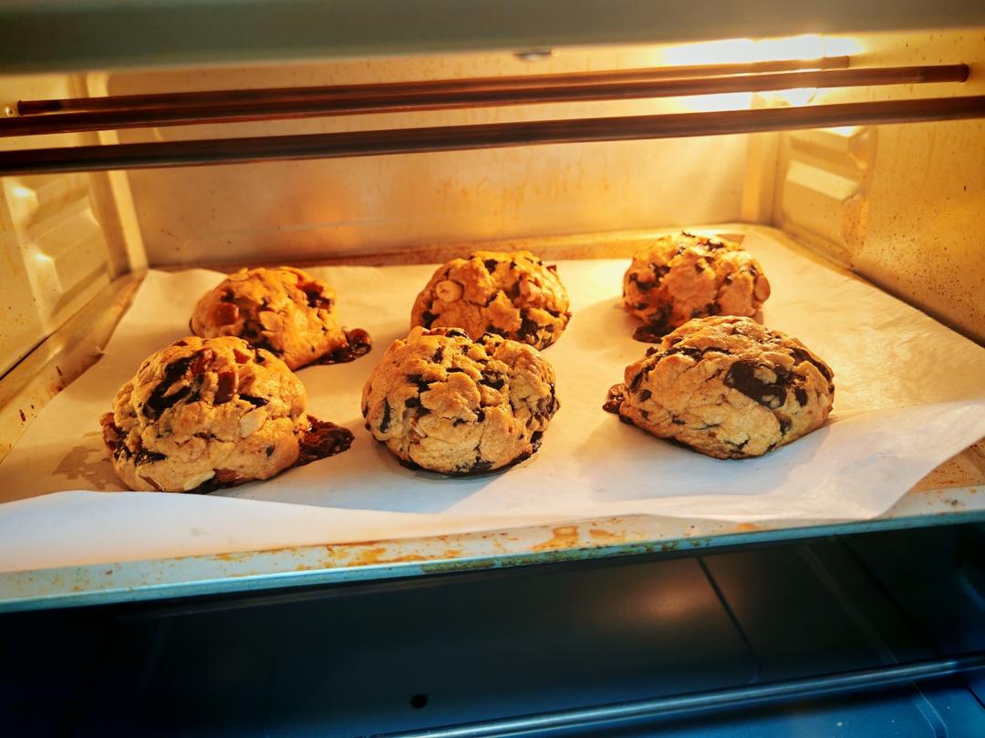 简单好吃的美式软曲奇  超大版趣多多  坚果巧克力曲奇 松软可口