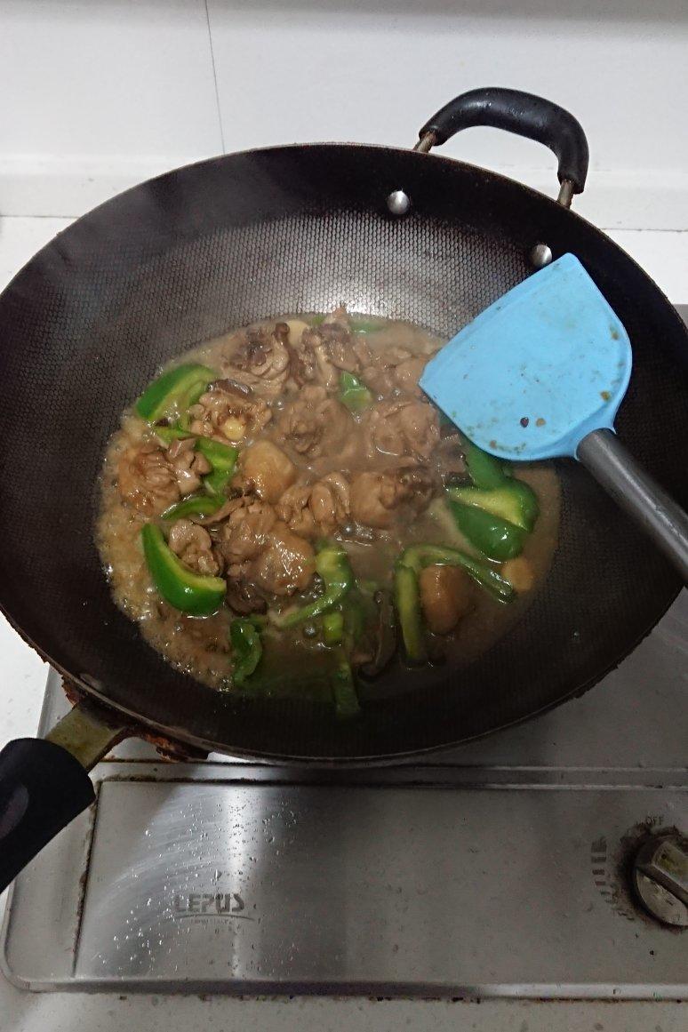 黄焖鸡
