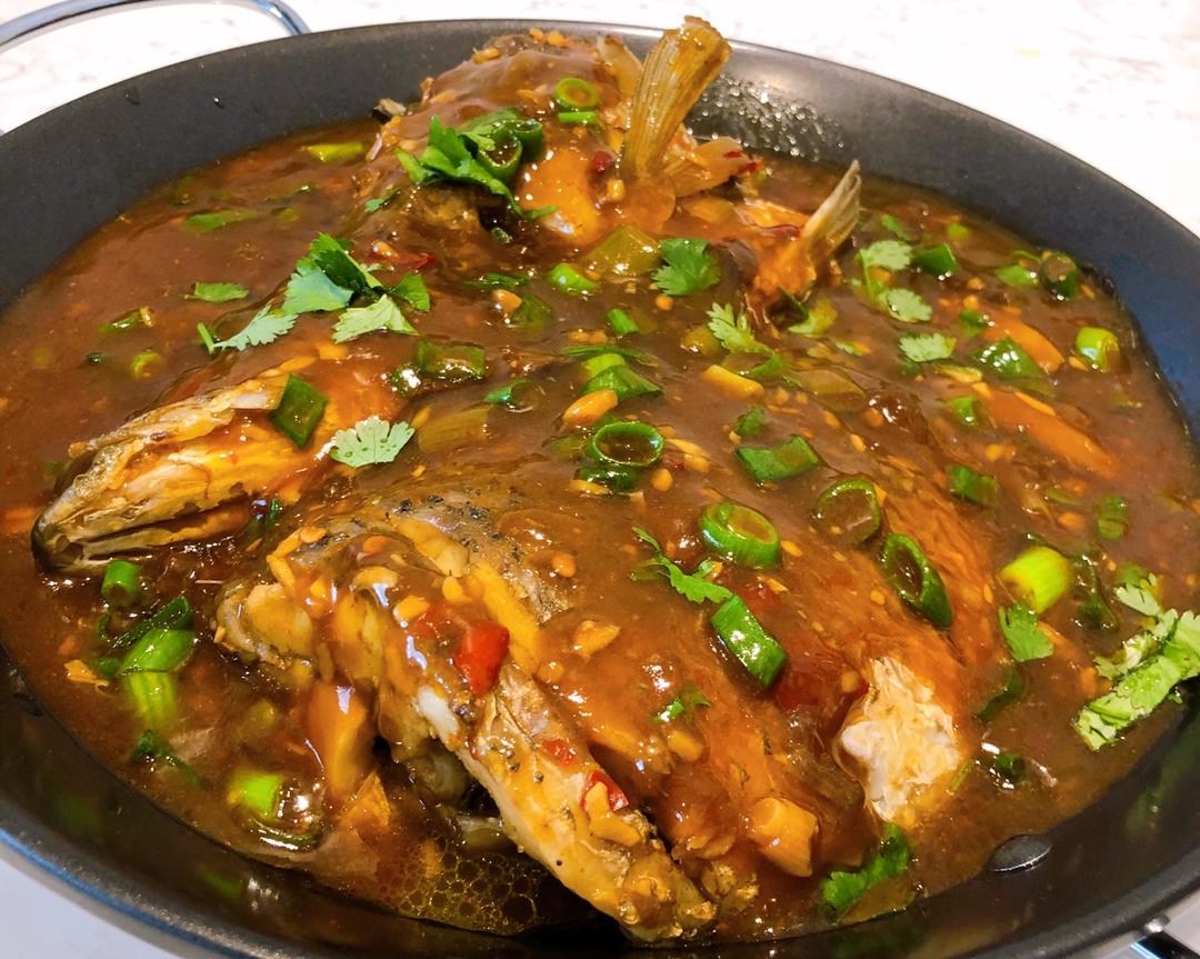 容易上手的家常红烧鲤鱼