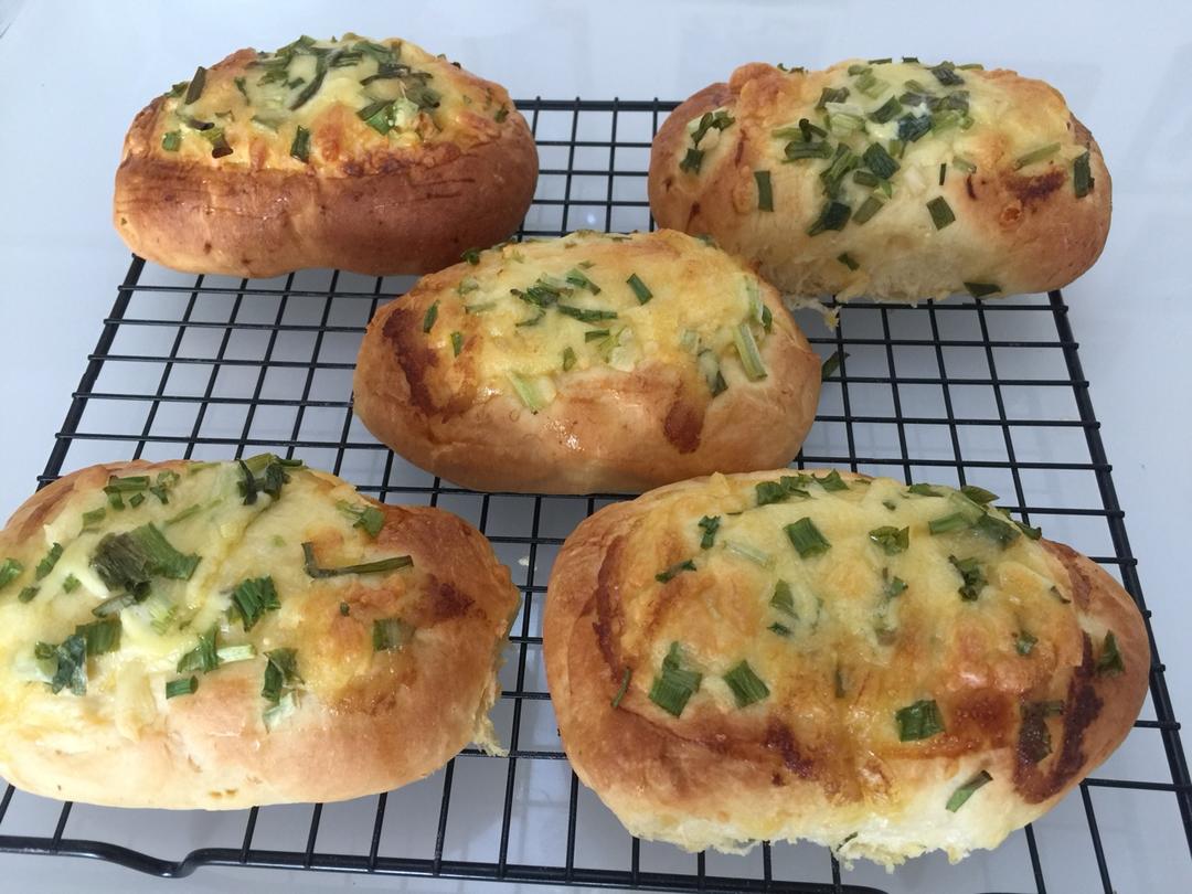 肉松葱香芝士面包