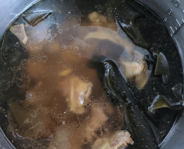 高压锅海带排骨汤(超容易)