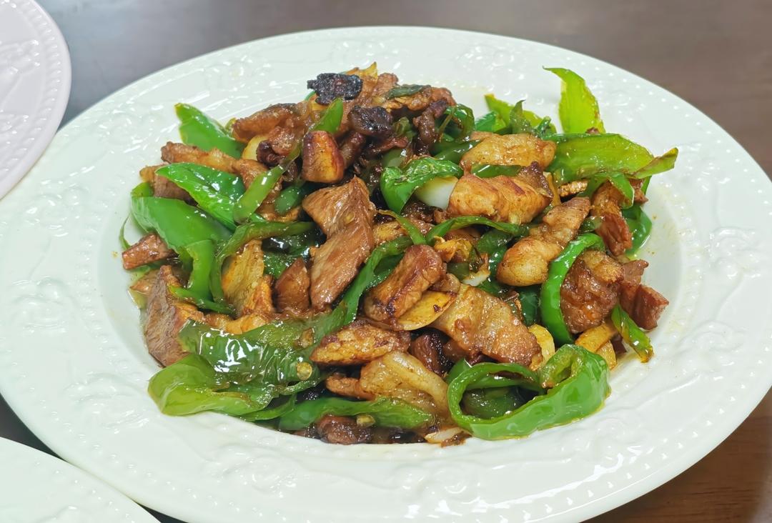 农家小炒肉【记忆中勾魂的油汤】