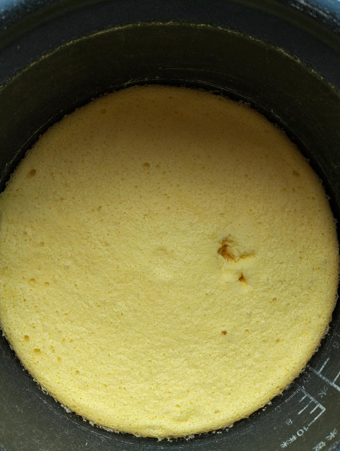 简单的电饭锅蛋糕(不用秤版)