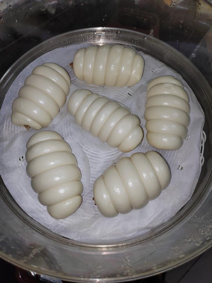 像灯泡一样亮的豆沙包～做法超简单!