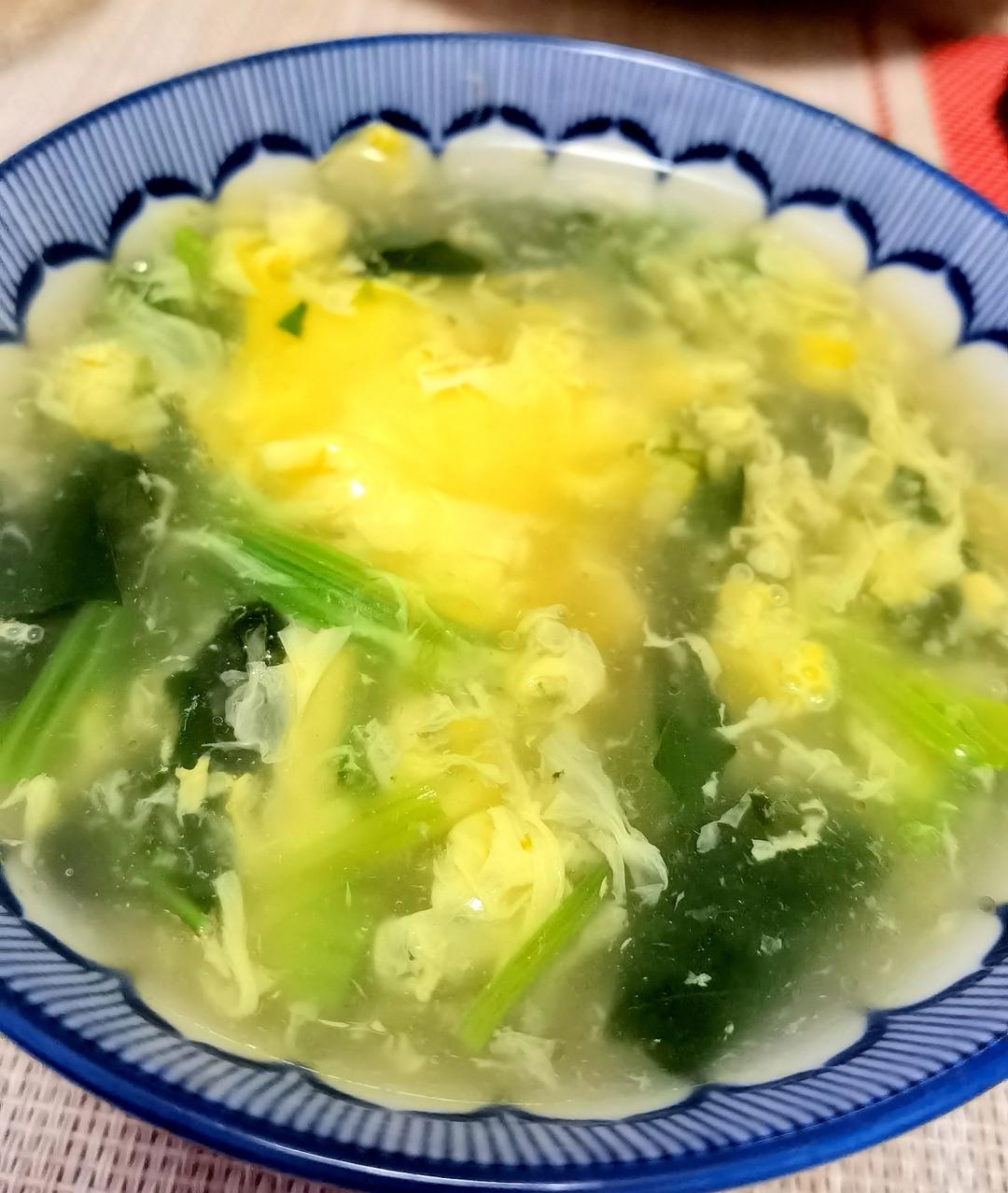 菠菜鸡蛋汤