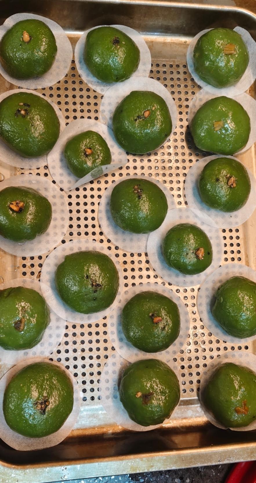 艾饼(芝麻花生馅，梅菜干肉馅)