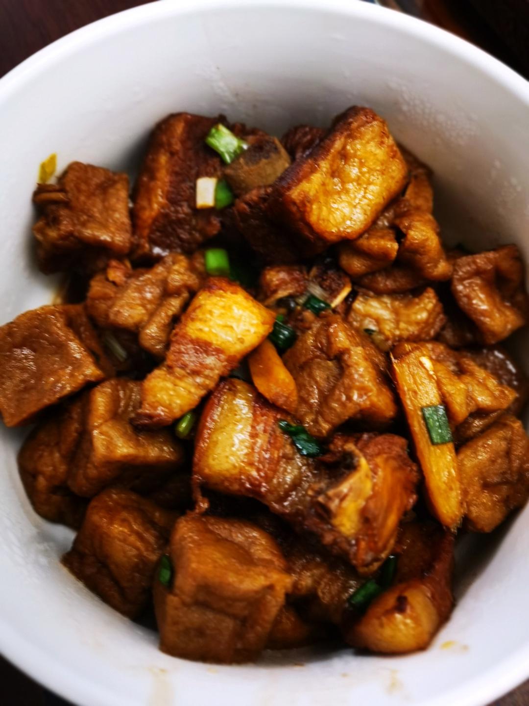 红烧肉油豆腐