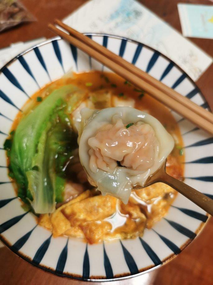 虾仁猪肉胡萝卜馄饨-附剥活虾技巧.几种馄饨包法