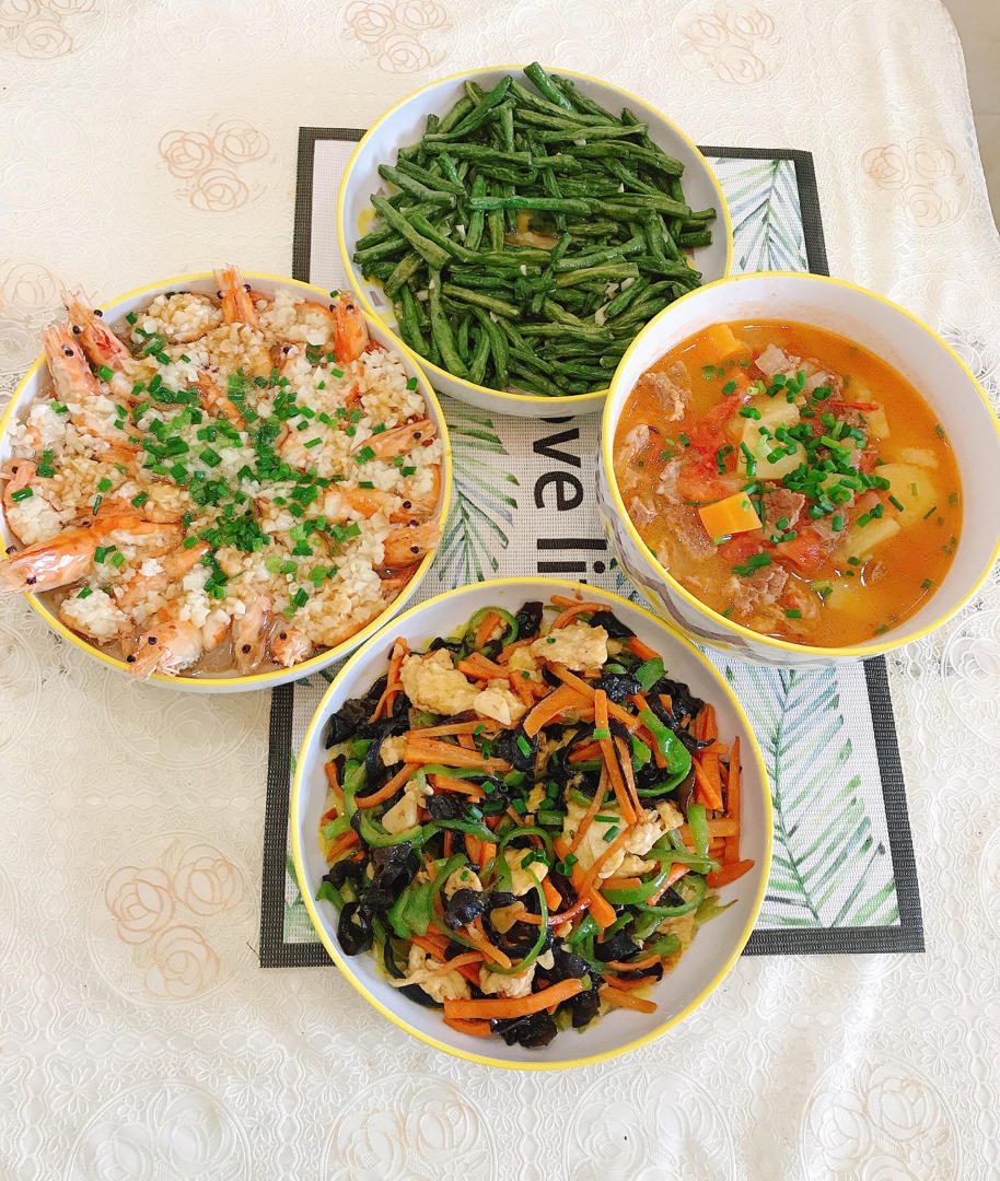 蒜蓉粉丝蒸大虾