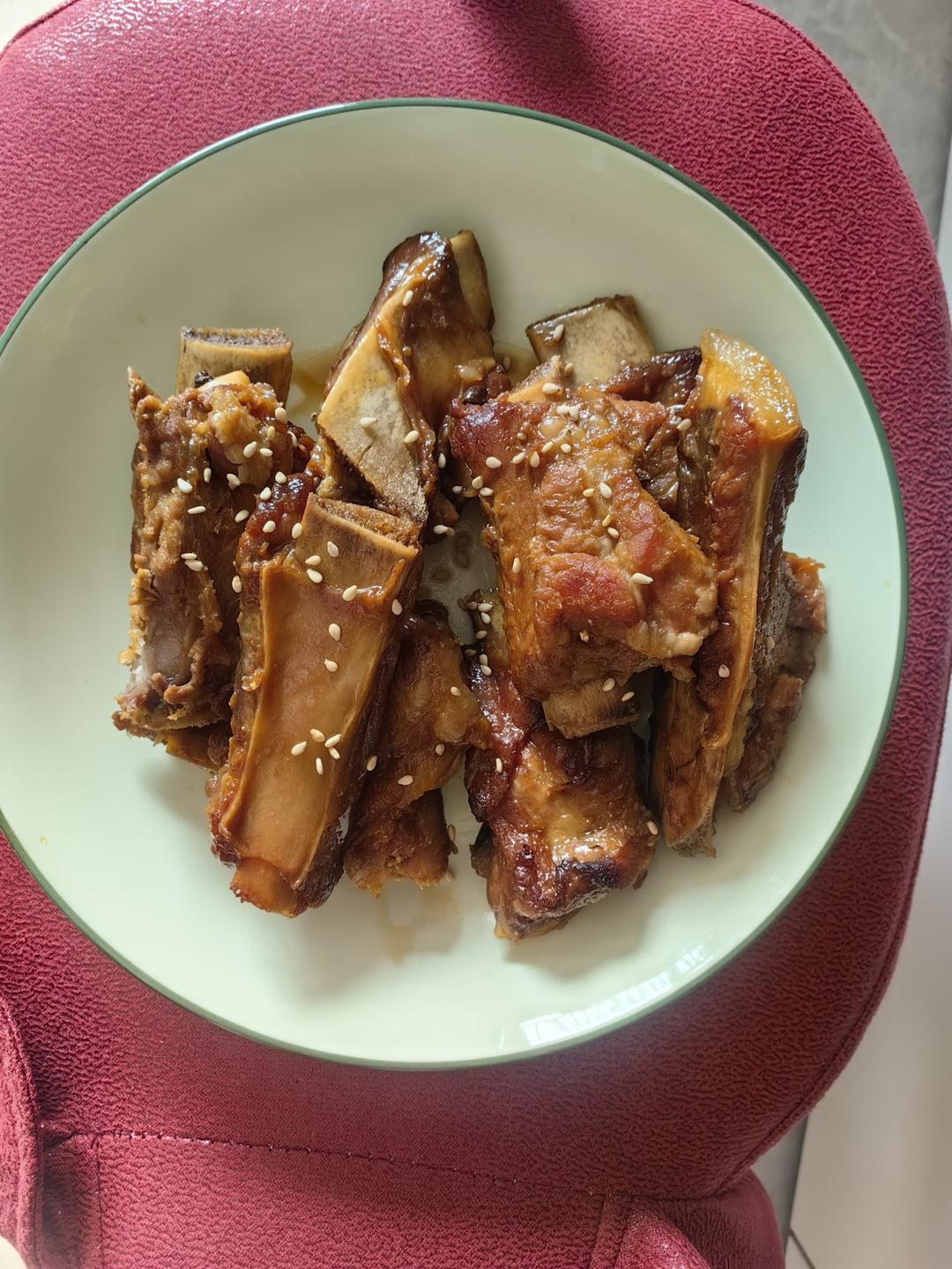 红烧排骨｜酱香浓郁