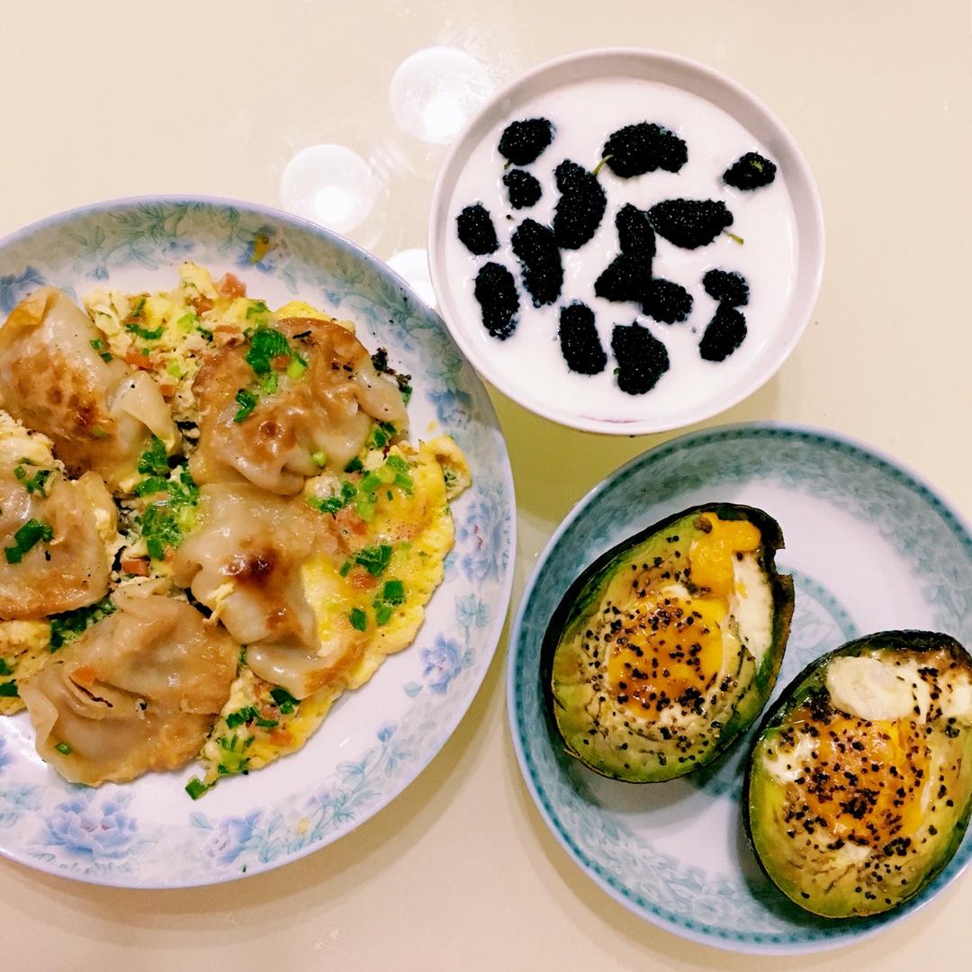 蛋抱煎饺（速冻饺）