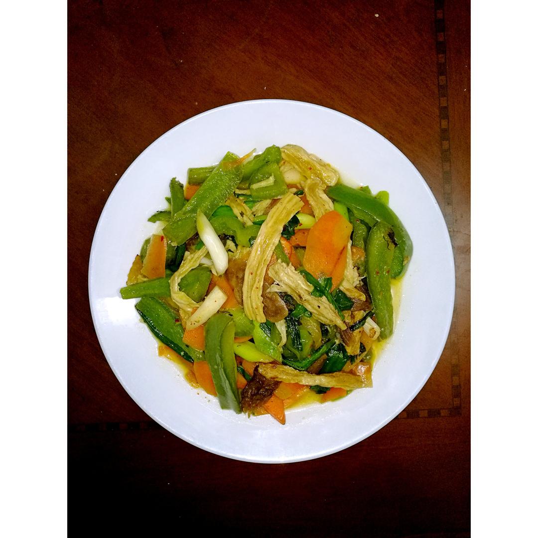 青椒炒腐竹