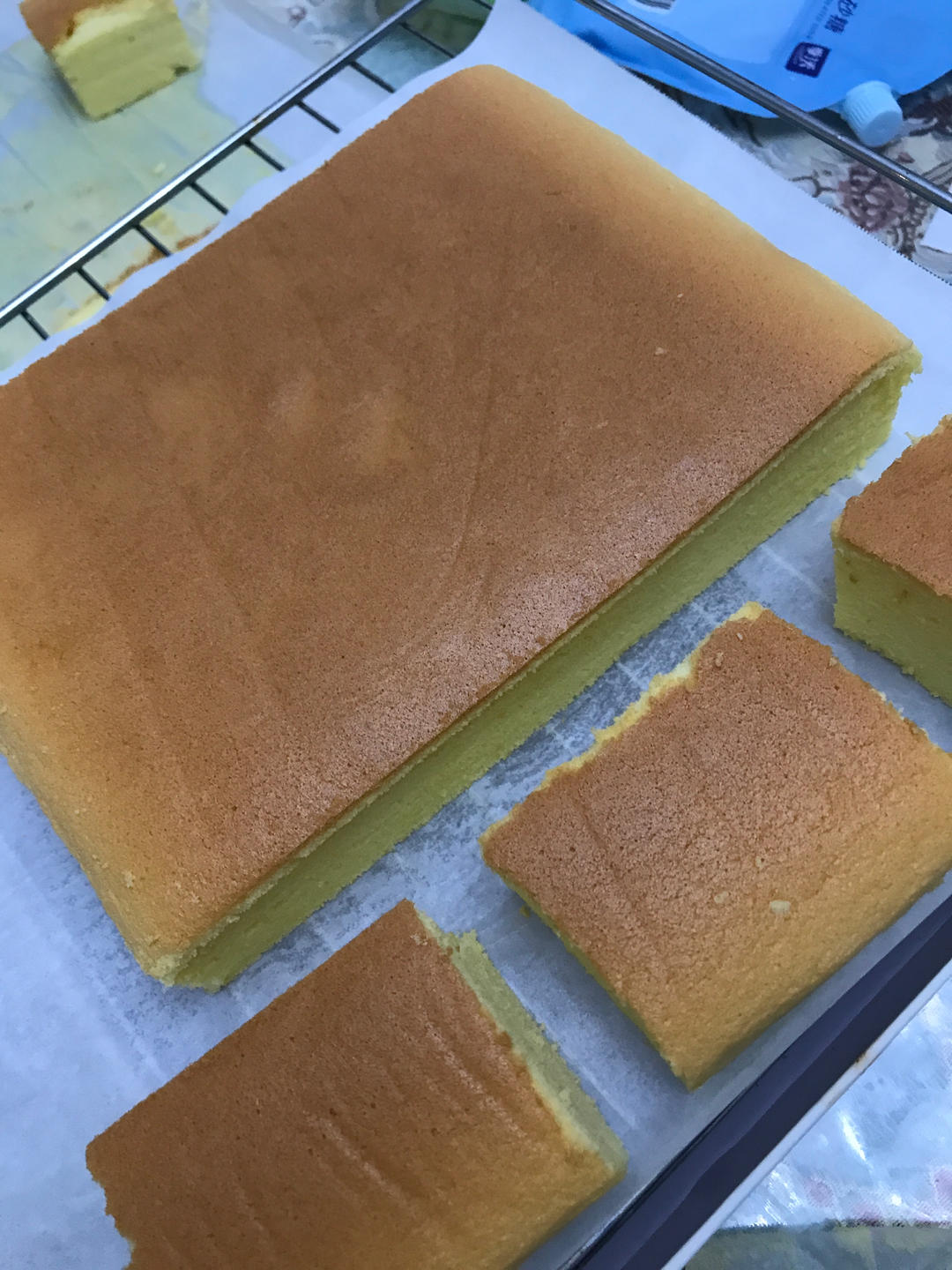 古早蛋糕又名抖臀蛋糕