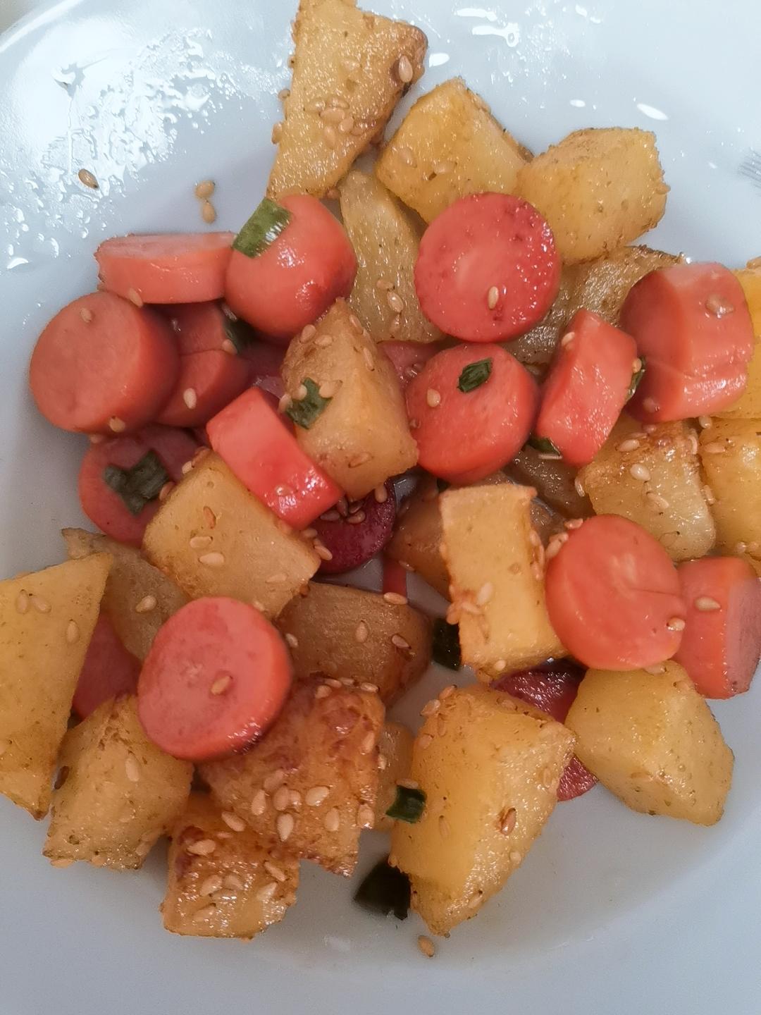 孜然火腿土豆丁