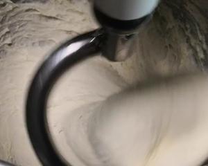超柔牛奶棉花吐司（最详细的吐司食谱）的做法 步骤2