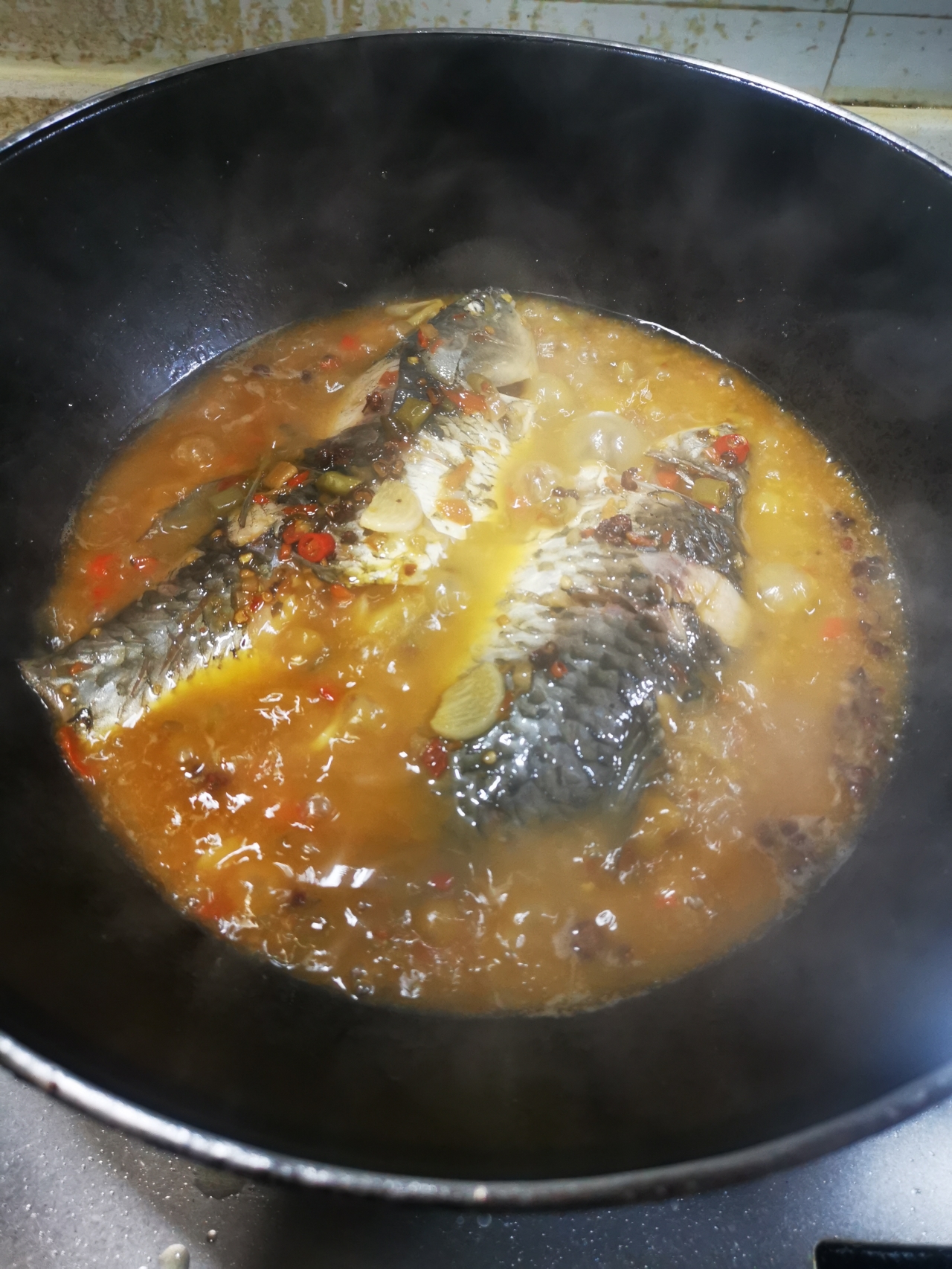 汤鲜味美的霍香鲫鱼