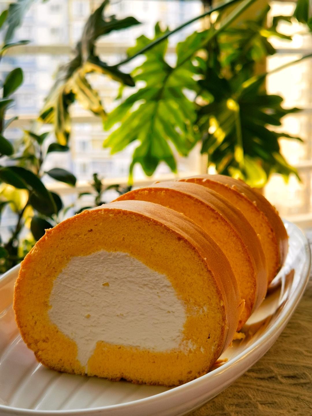 胖乎乎奶油芒果卷/不开裂不掉皮全过程详细图解烘焙视频/蛋糕篇6：「厚卷」