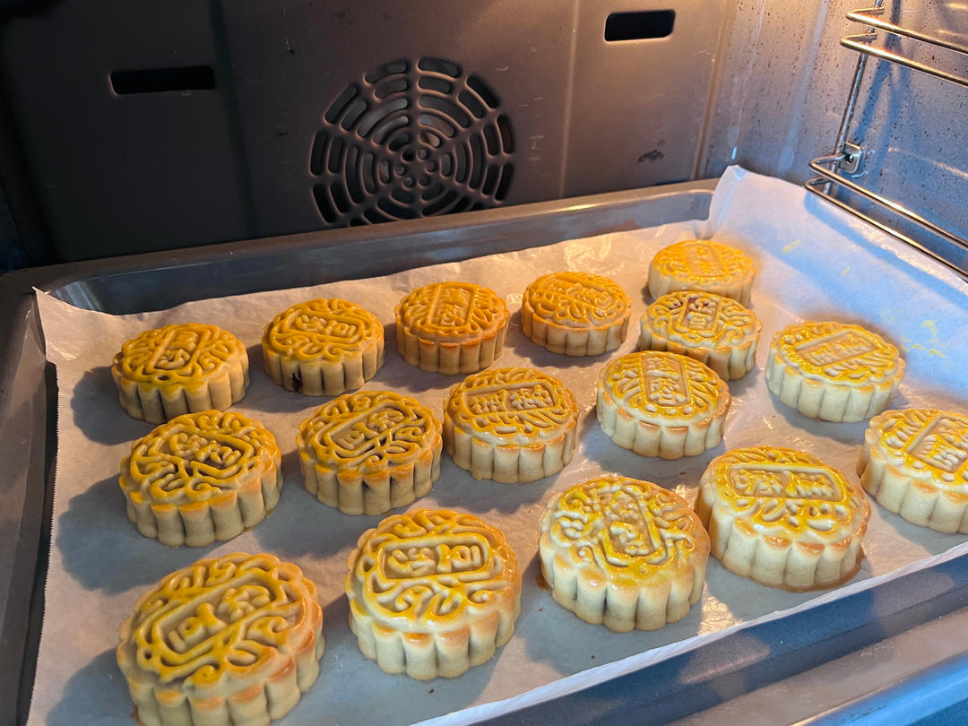 【终极版广式月饼配方】表皮油亮的秘诀！