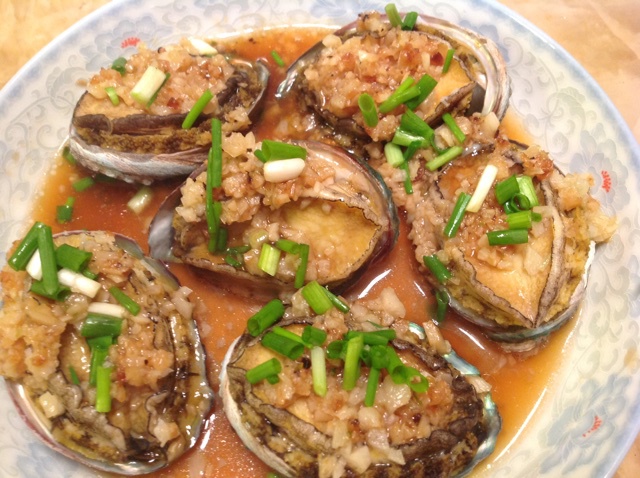 蒜蓉粉丝蒸鲍鱼