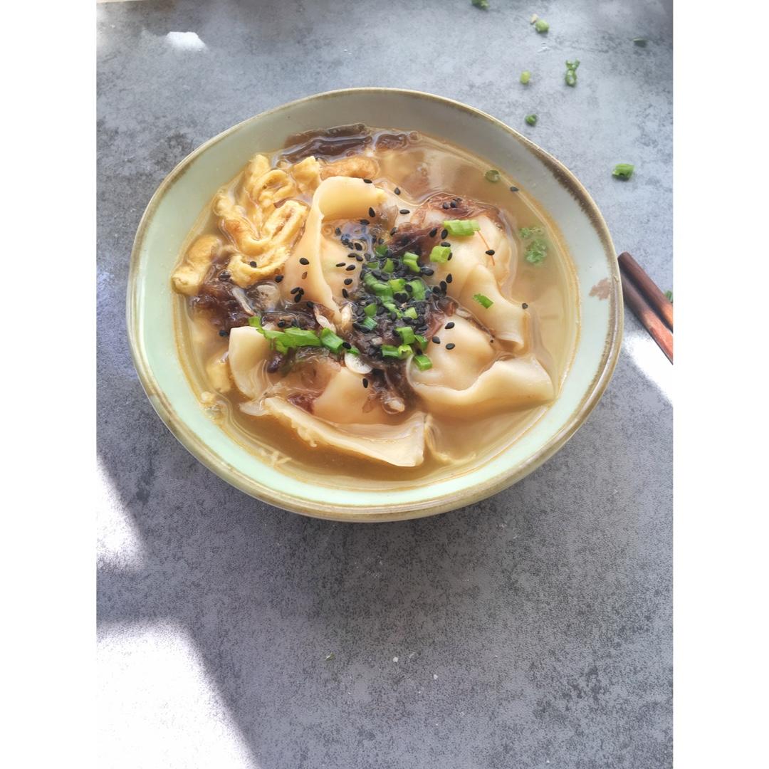 虾仁猪肉胡萝卜馄饨-附剥活虾技巧.几种馄饨包法